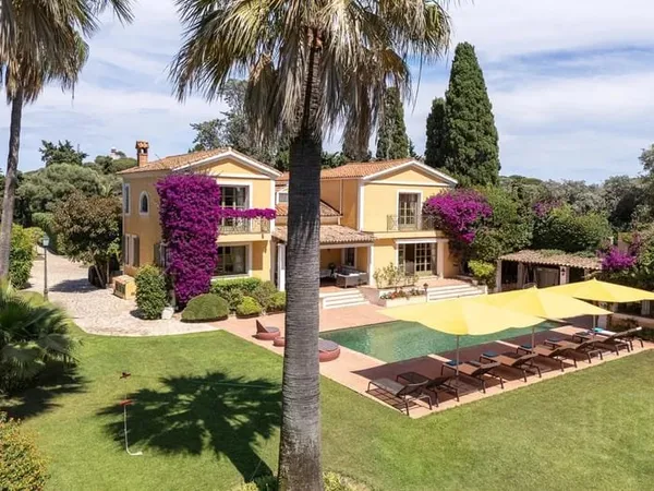 10 Chambres - Villa - Alpes-Maritimes - Vente - MZiCP836