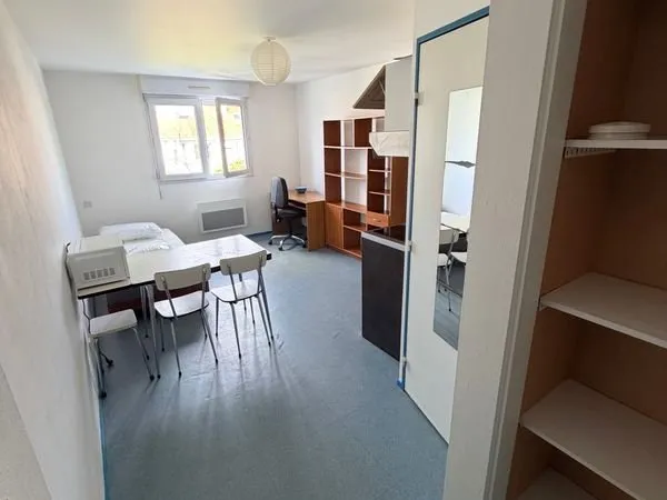 Studio meublé quartier Petit Port, Fac