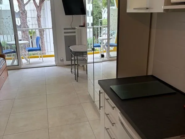 Studio refait à neuf 22m2