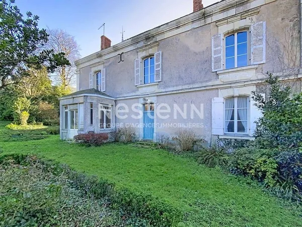 Maison 9 pièces 240 m²