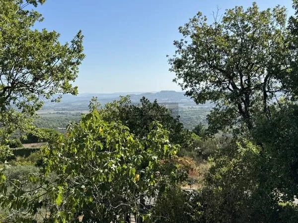 Maison a proximité du village de Gordes avec vue panoramique