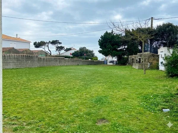 Terrain 752 m²