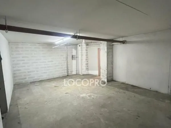 Local d'activité 135 m²