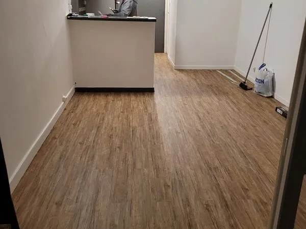 Loue studio à l'année