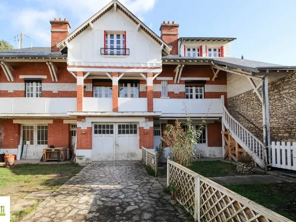 MAISON PROCHE CENTRE VILLE