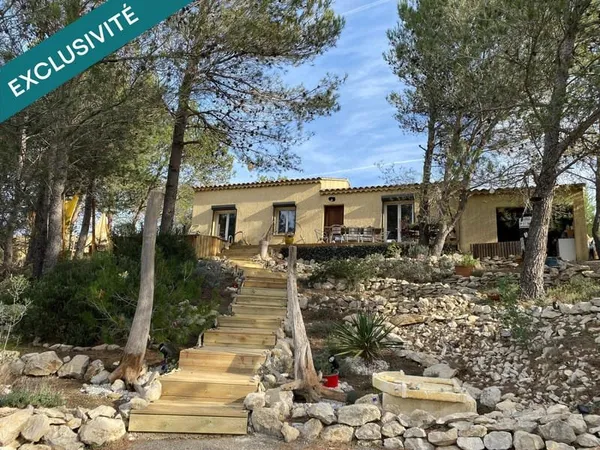 Maison situé dans un cadre de reve .