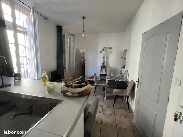 Location longue durée - Appartement T2 meublé - 30 m² - Draguignan centre-ville