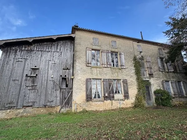 Maison 6 pièces 225 m²