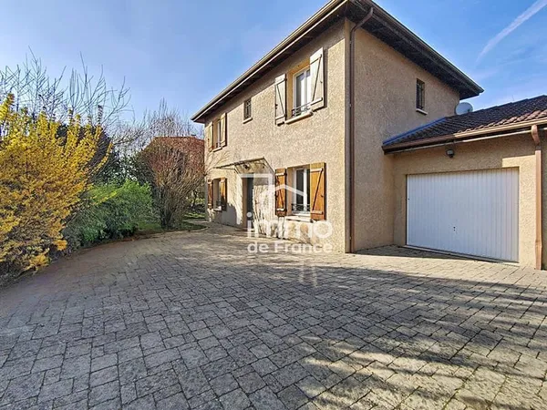 Maison Chalamont 5 pièces 115 m2 sur parcelle de 600 m²