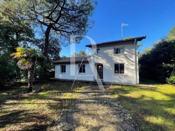 Villa 7 pièces 148 m²