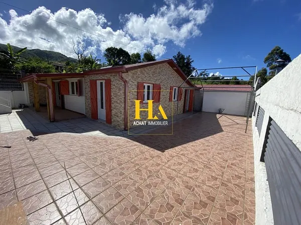Maison rénovée T4 de 82m² au Tévelave