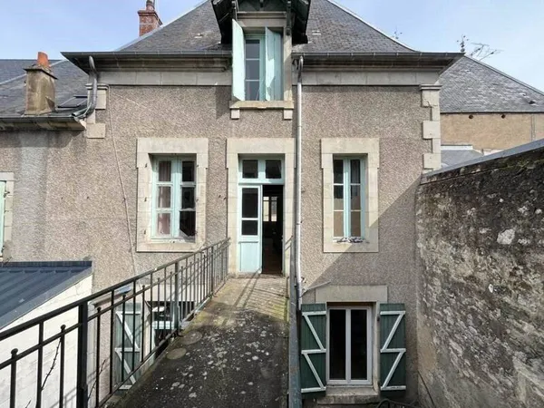 Maison 8 pièces 206 m²