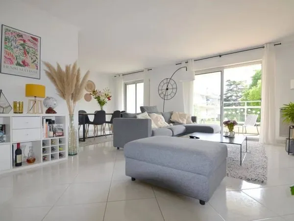 Appartement 5 pièces 103 m²