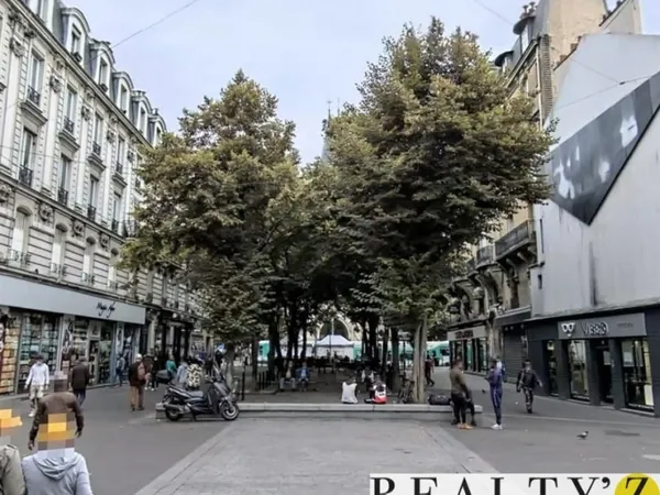 Local commercial 525 m²