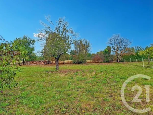 Terrain 1241 m²