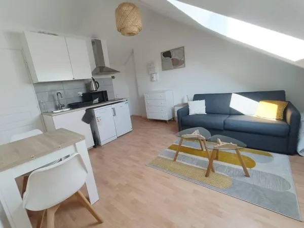 Studio 1 pièce 14 m²
