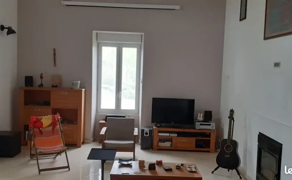 Maison en pierres de 230 m²