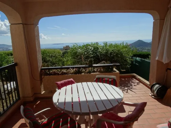Superbe appartement situé à Mandelieu-la-Napoule