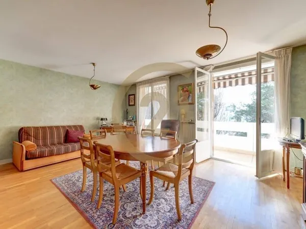 Appartement 5 pièces 104 m²