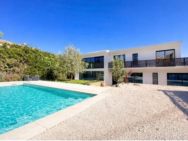 Villa 5 pièces 178 m²