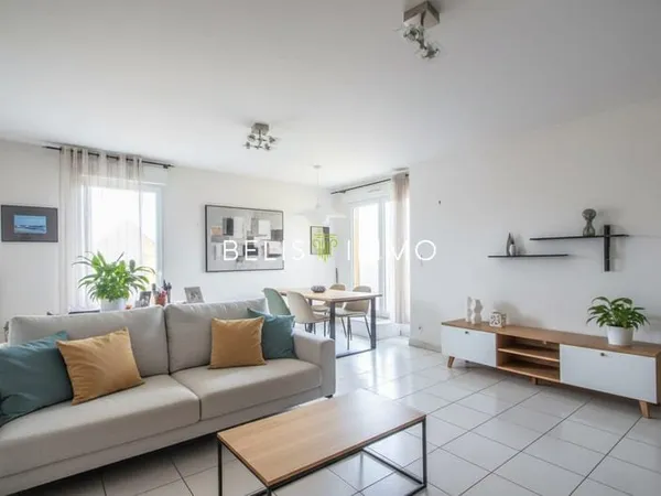 Dernier étage avec Terrasse + garage