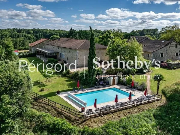 Propriété de Charme Exceptionnelle dans le Périgord Vert