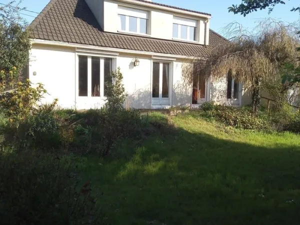 Grande maison a Sainte Genevieve des Bois