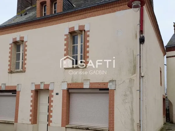 Deux appartements au coeur du village , proche du centre d'entrainement. Idéal pour investisseurs !
