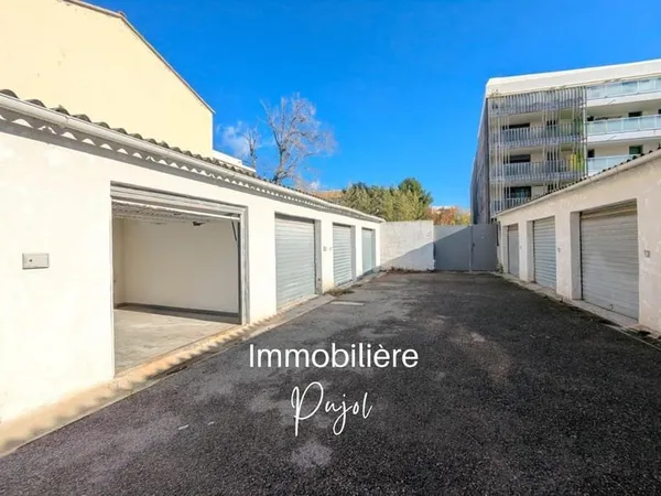 EXCLUSIVITE - GRAND GARAGE - AU 87 PROMENADE POMPIDOU 13008