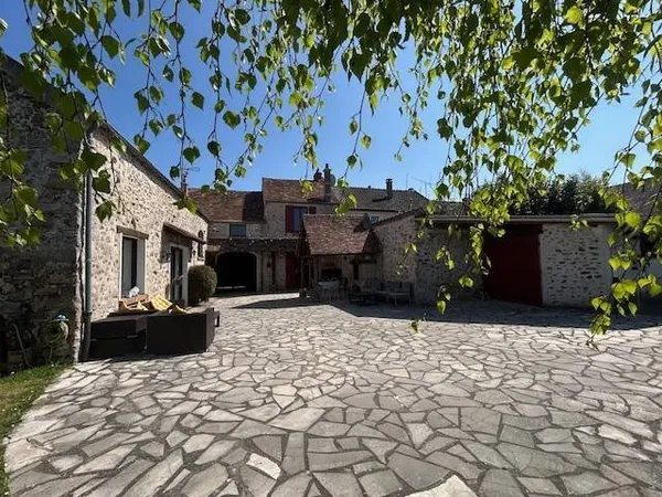 Maison 7 pièces 198 m²
