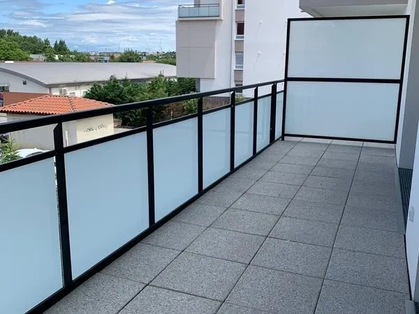 T2 récent de 37 m² avec balcon de 13 m² et parking en sous-sol - Toulouse 31500