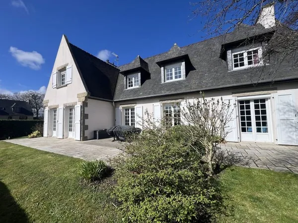 SOUS OFFRE - SOQUET IMMOBILIER - MAISON DE 190m2 - QUEVERT