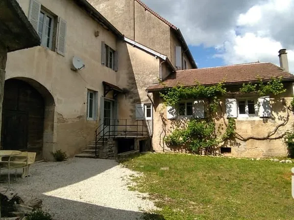 Maison avec appartements 3 pièces 215 m²