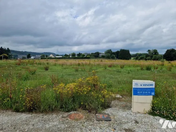 Terrain 713 m²