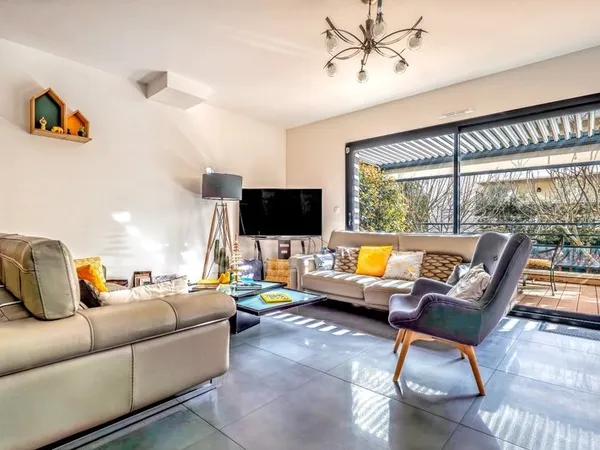 Maison à vendre P8 FONTENAY SOUS BOIS (94) au coeur des Rigollots, en limite de VINCENNES, 215 m² av