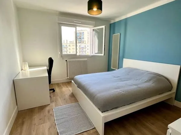 Chambre meublée - Spacieuse Colocation - Secteur Kerichen - 5 min du Centre