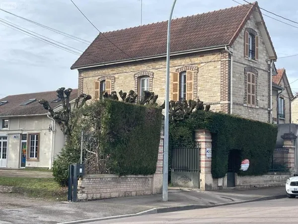 Bien immobilier de rendement Vente Troyes 7p 350m² 395000€