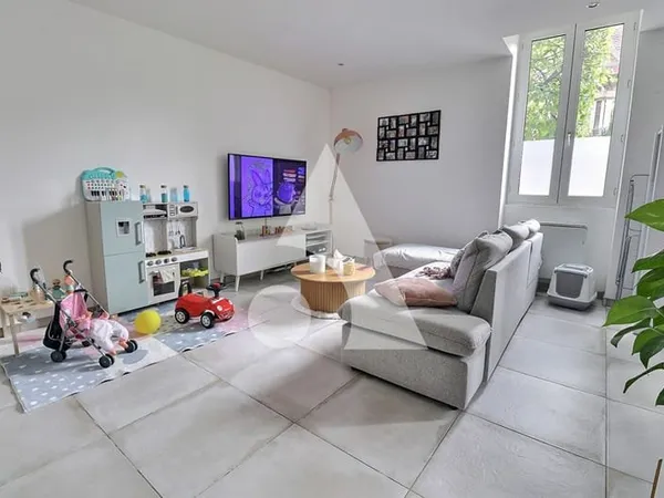 Appartement Mery Sur Oise 3 pièce(s) 58.90 m2