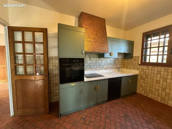 Maison 6 pièces 180 m²
