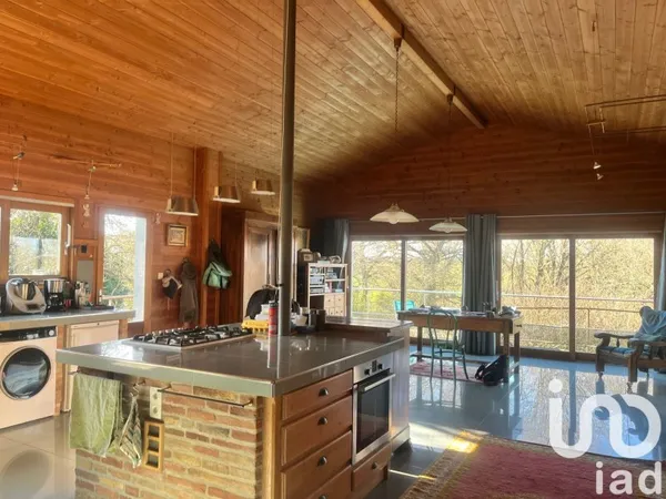 Maison 5 pièces 198 m²