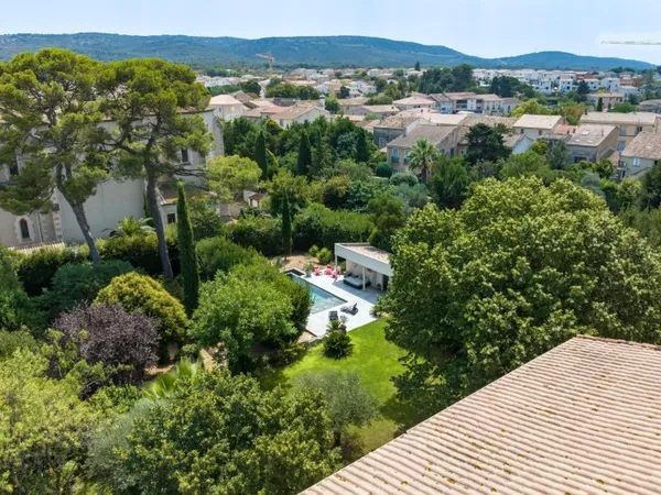 Maison de Maître de 518m2 12 pièces