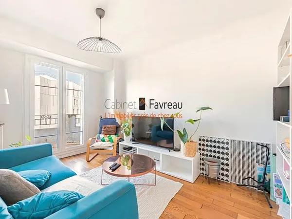94250 - GENTILLY - EXCLUSIVITE - APPARTEMENT 2 PIECES 42M² AVEC BALCONS ET CAVE EN SOUS-SOL
