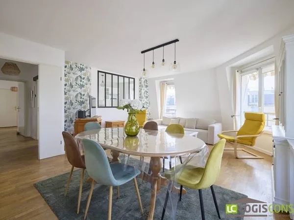 APPARTEMENT - DERNIER ÉTAGE