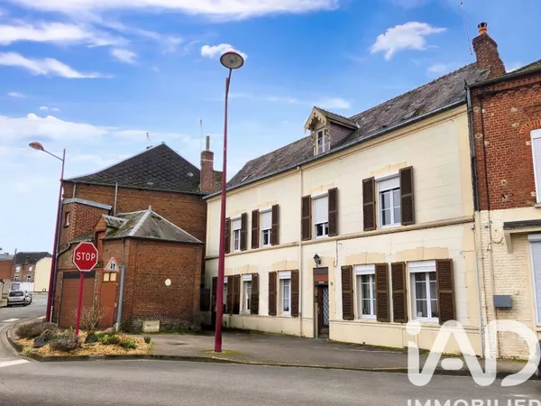 Maison 8 pièces 221 m²