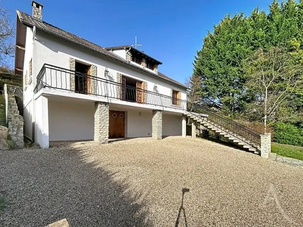 Maison 6 pièces 120 m²