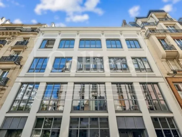 Bureaux 1348 m²