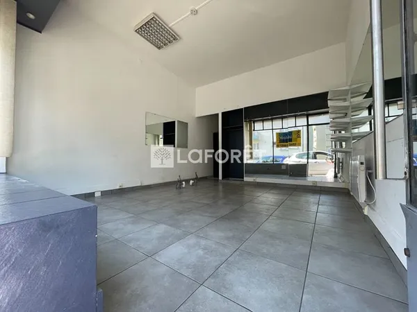 Local commercial 2 pièces 23 m²