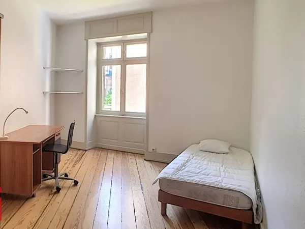 CONTADES- Appartement 3 chambres meublé