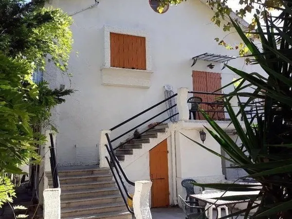 Chambre 1 pièce 24 m²