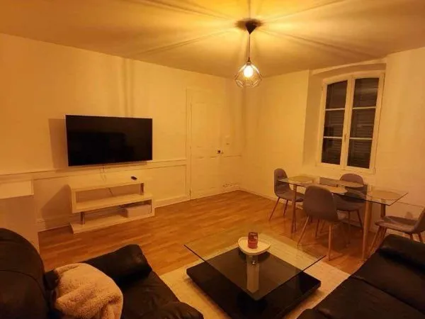 T2 meublé - Garage + Cave - Pontarlier - 890 CC